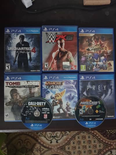 8 PS4 used cds