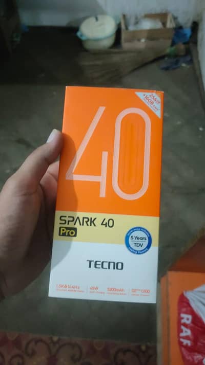 Tecno CAMON 40 Pro