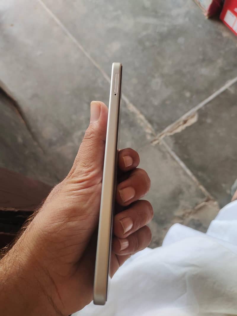 Tecno CAMON 40 Pro 3