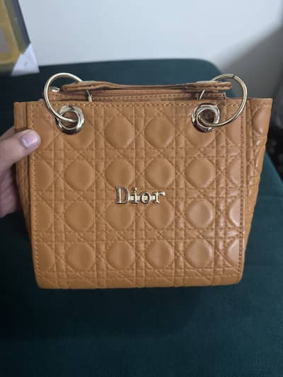 HANDBAGS FOR WOMEN