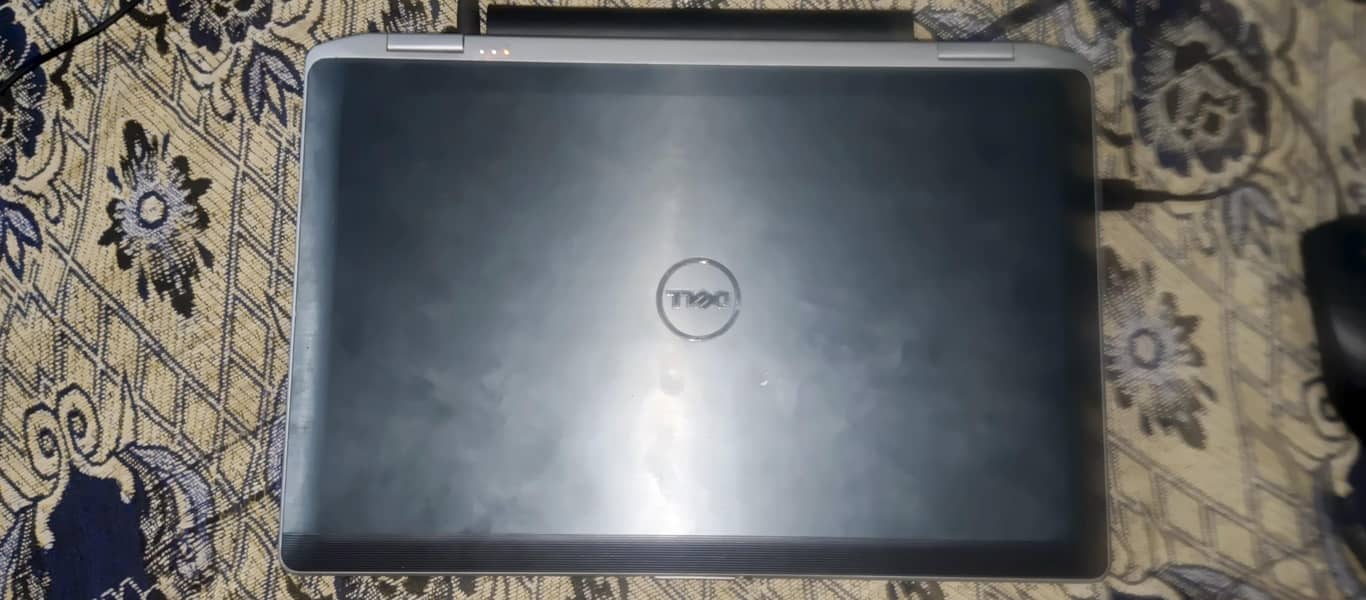 Dell. . 4