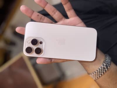 Apple iPhone 16 Pro Max jv