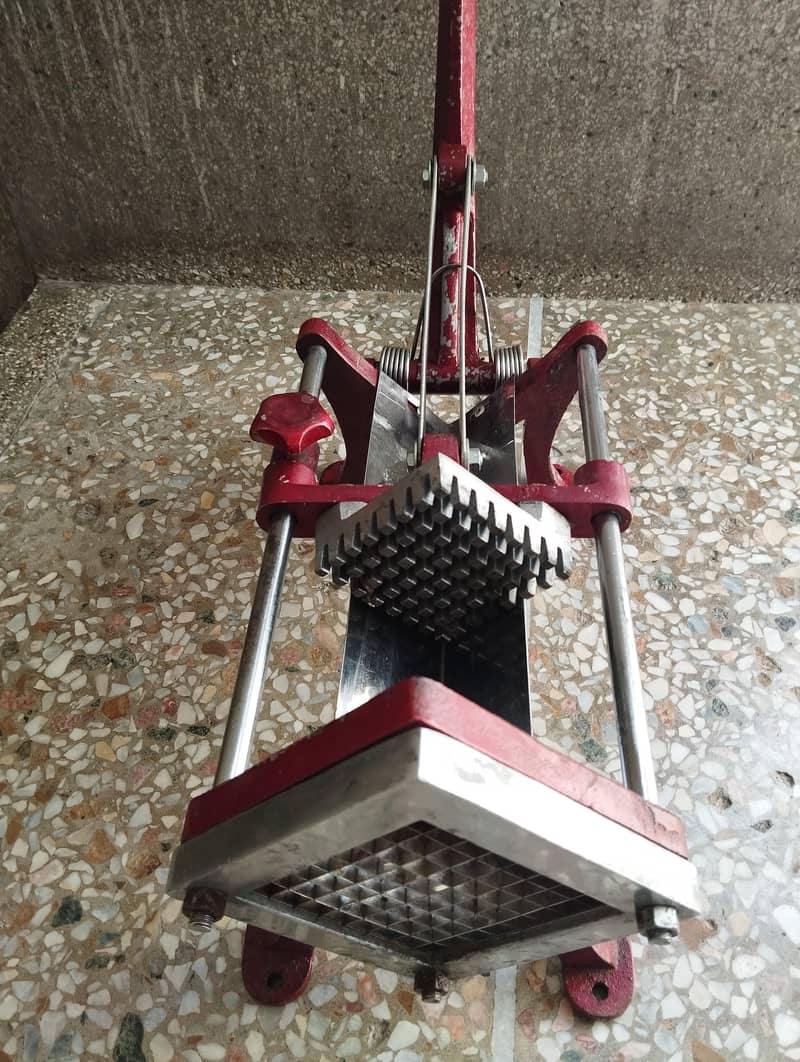 Chips machine cutting 0