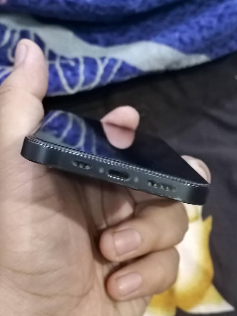 Apple iPhone 12 Pro 2