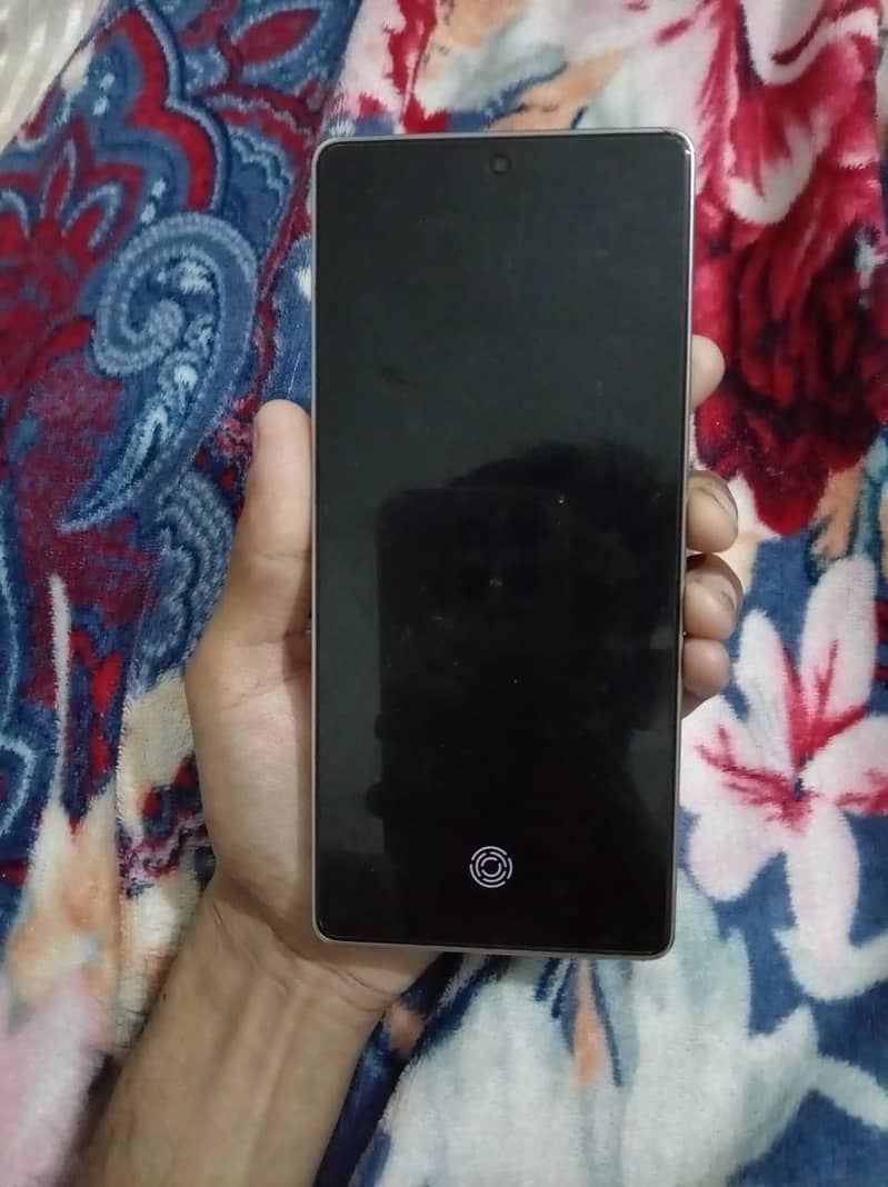 camon 30 pro 5g 3