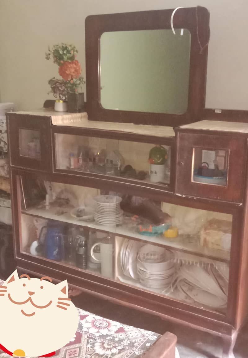 divider/ showcase 2