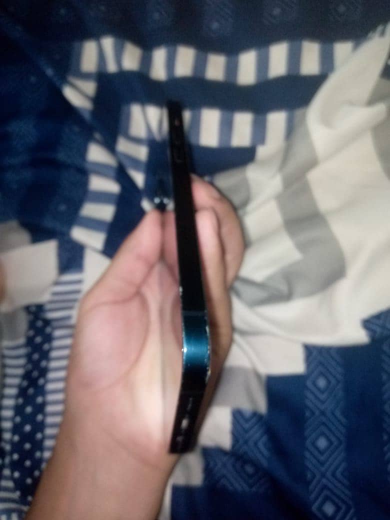 Apple iPhone 14 plus 0
