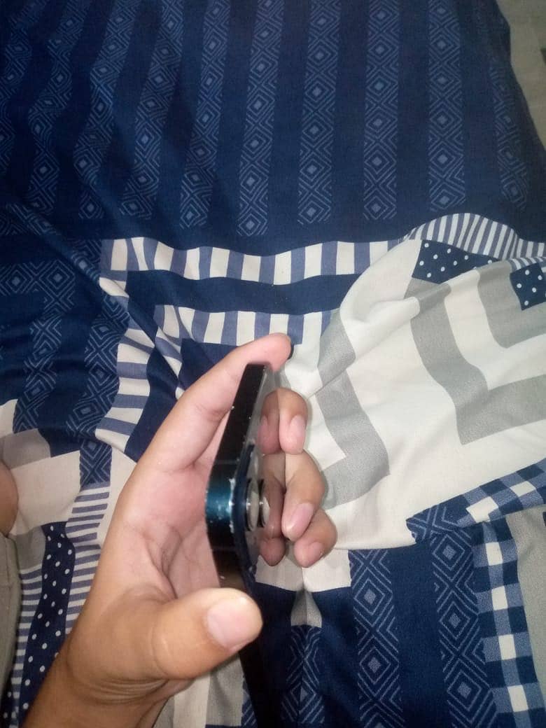 Apple iPhone 14 plus 3