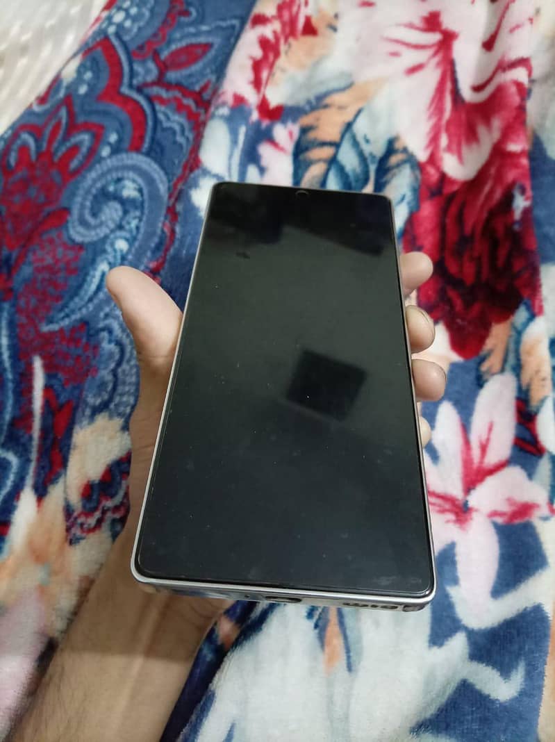 camon 30 pro 5g 5