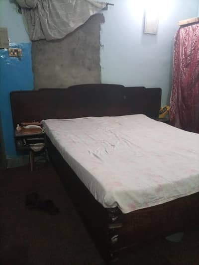 Wooden king size bed with mattress 03464471289