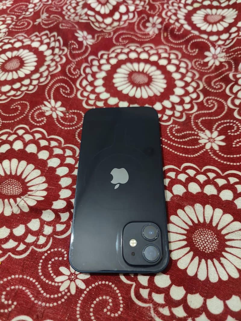 Apple iPhone 12 6
