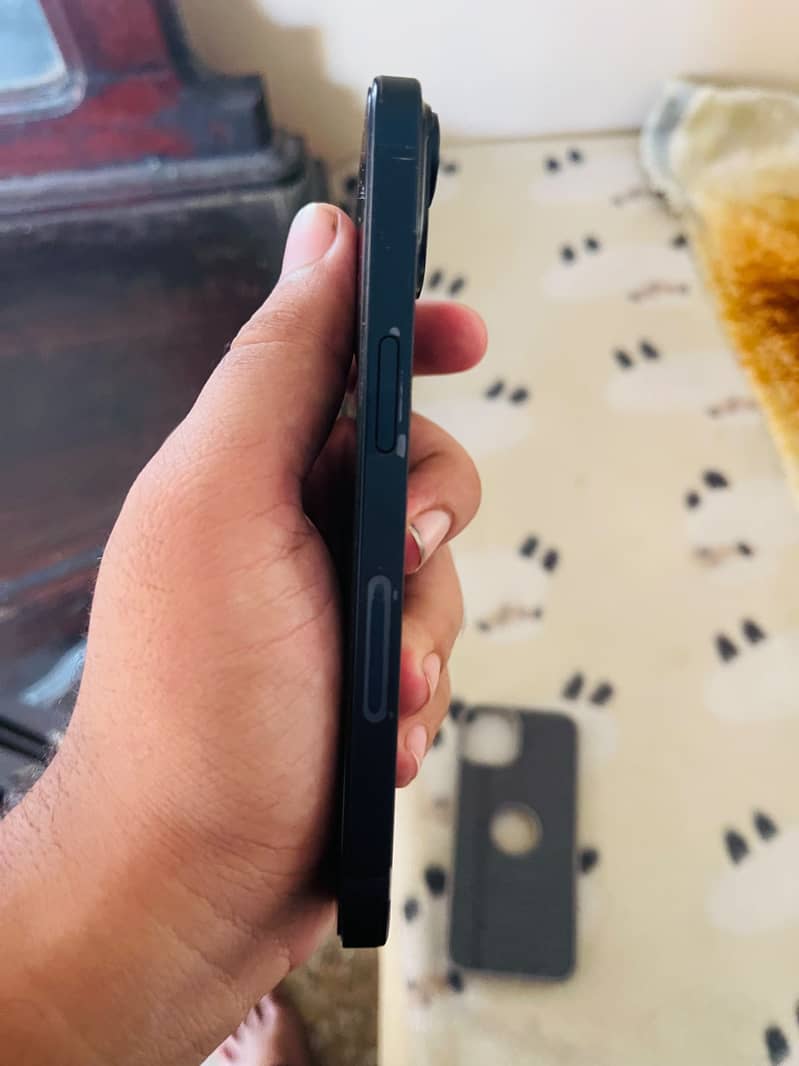 Apple iPhone 14 6