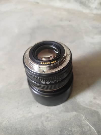 canon 50mm usm 1.4lens for canon