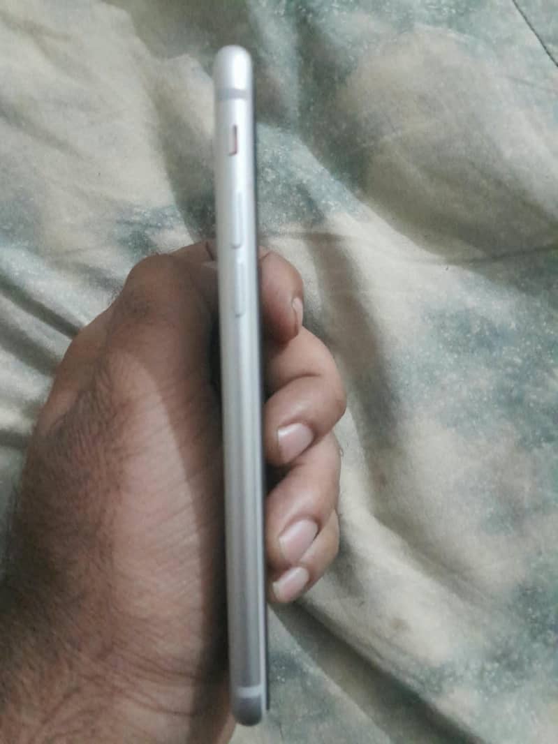 Apple iPhone 8 2