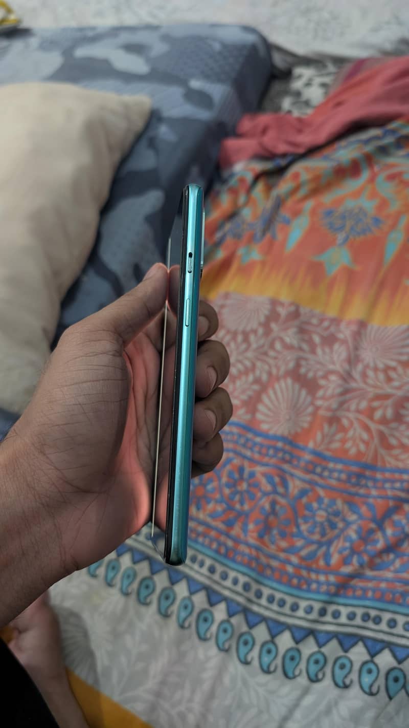 One Plus 8T 4