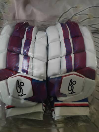 100% Original Kookaburra Aura Pro Batting Gloves (Adult Right-Hand)