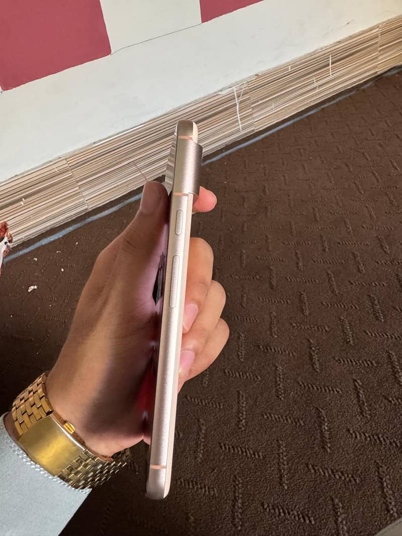 Google Pixel 8 3