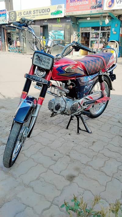 good condition 10by10 model 2026 numbre da 03186815065