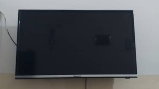 32 inch used urgent sale