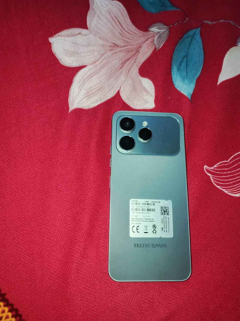 tecno spark 40 0