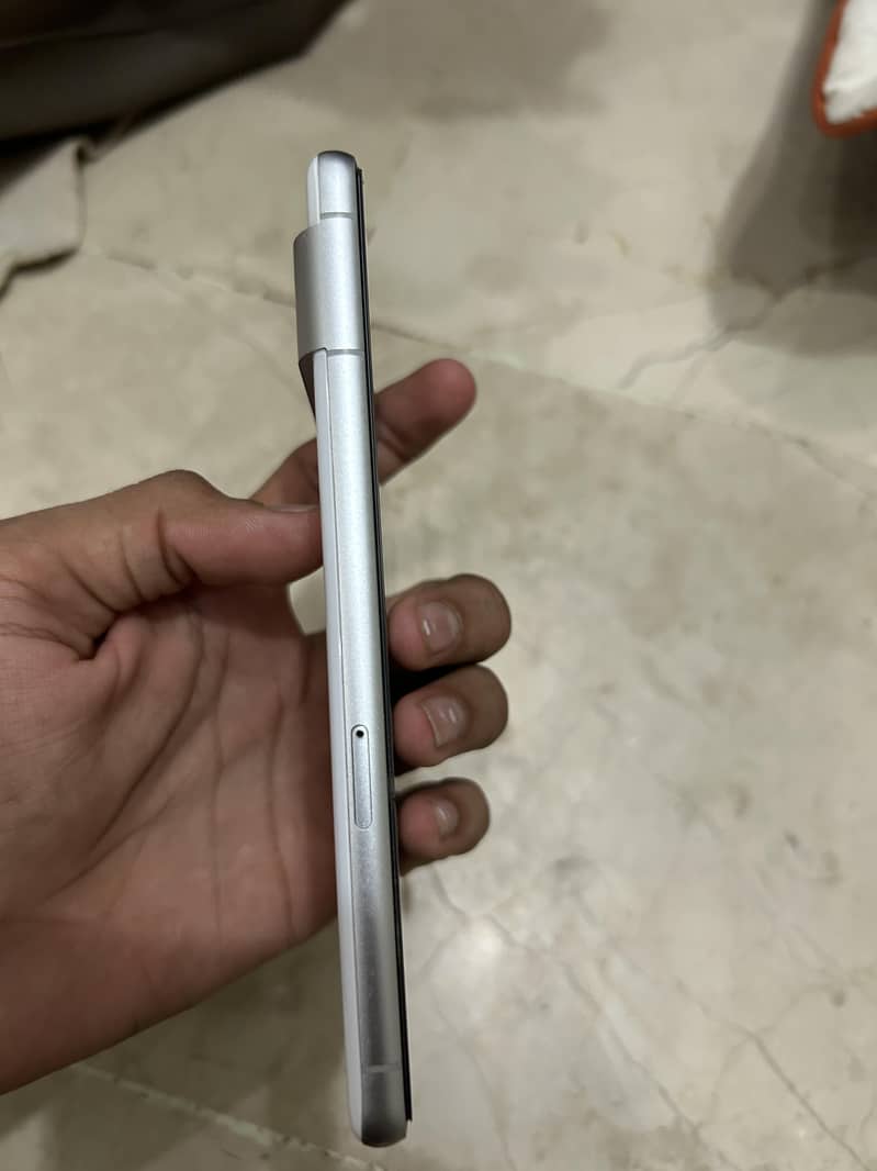 Google Pixel 7 10
