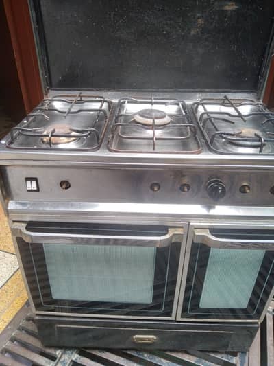 Cooking range oven