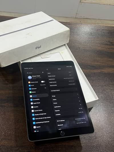 Apple iPad 9th Generation 64GB Wi-Fi + Cellular - Space Gray  With Box