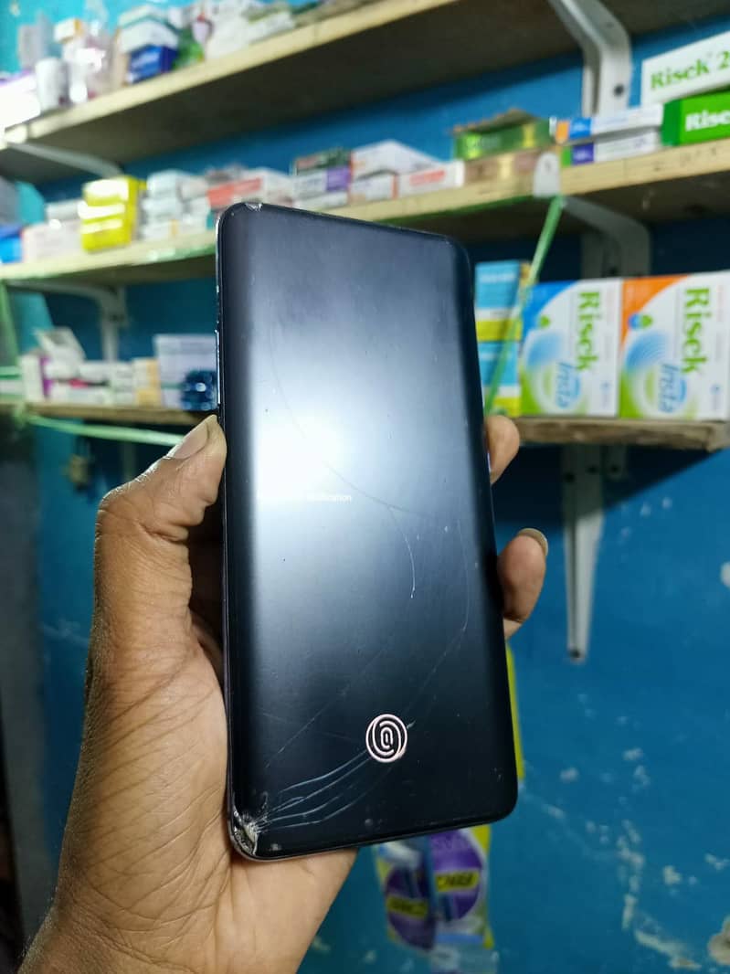 One Plus 7 Pro 3