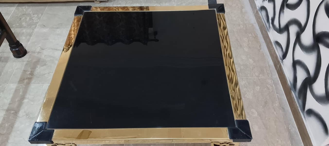 center table 0