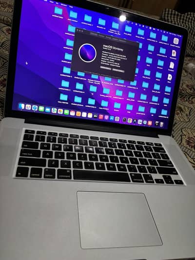 Macbook 2015 pro with 2 GPU mAh: 8629
