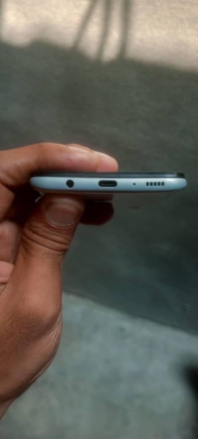 Samsung Mobile A70