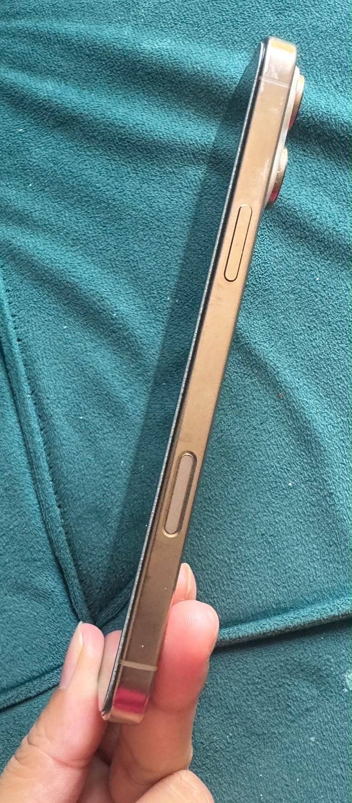 Apple iPhone 16 Pro Max 3