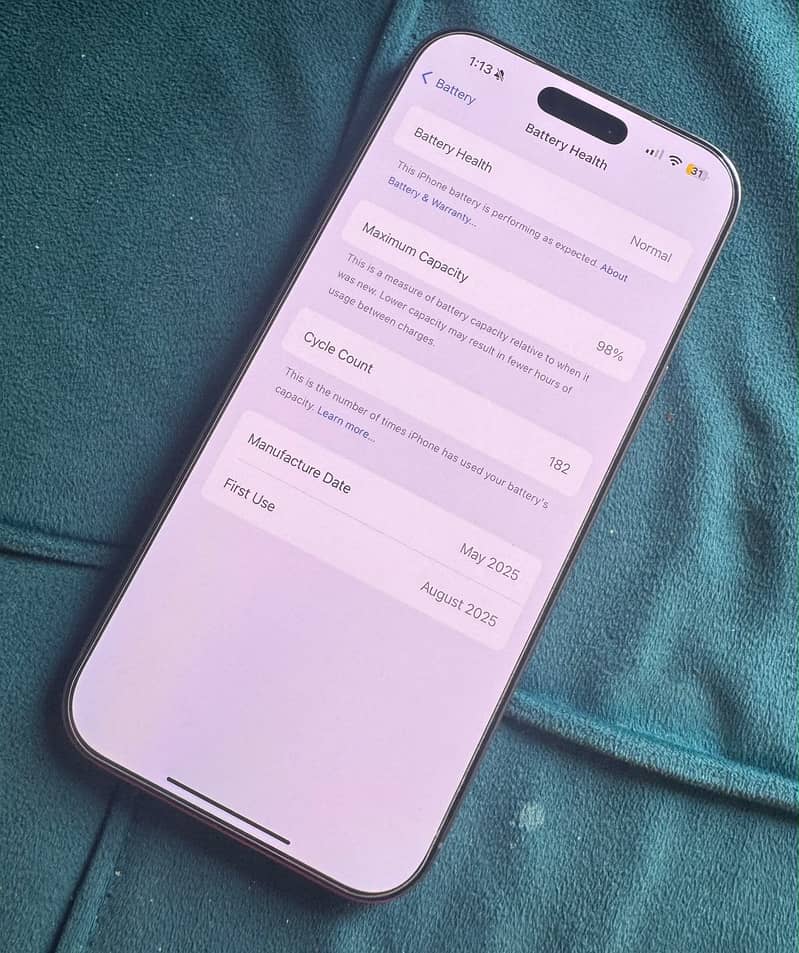 Apple iPhone 16 Pro Max 4