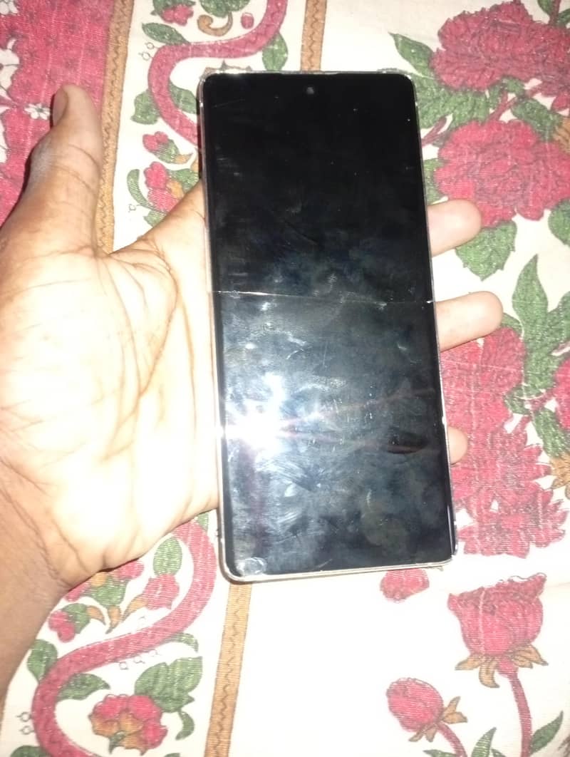 Spark 40 pro plus 1