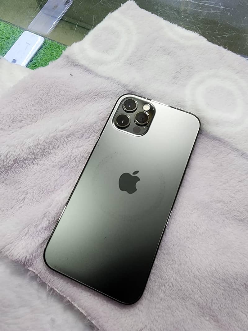 Apple iPhone 12 Pro 0