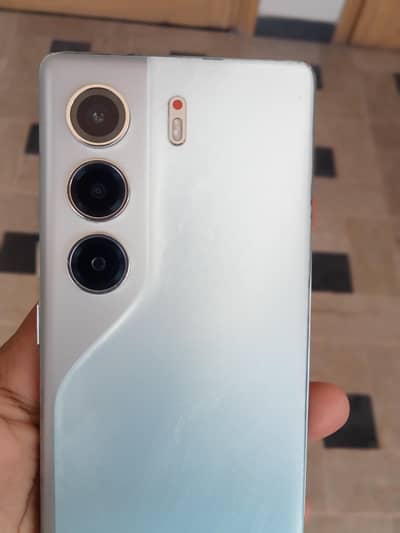 Tecno CAMON 40 Pro, See Description, Only one Issue, Mobile is Perfect