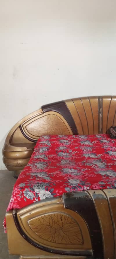 Bed And Dressing Table