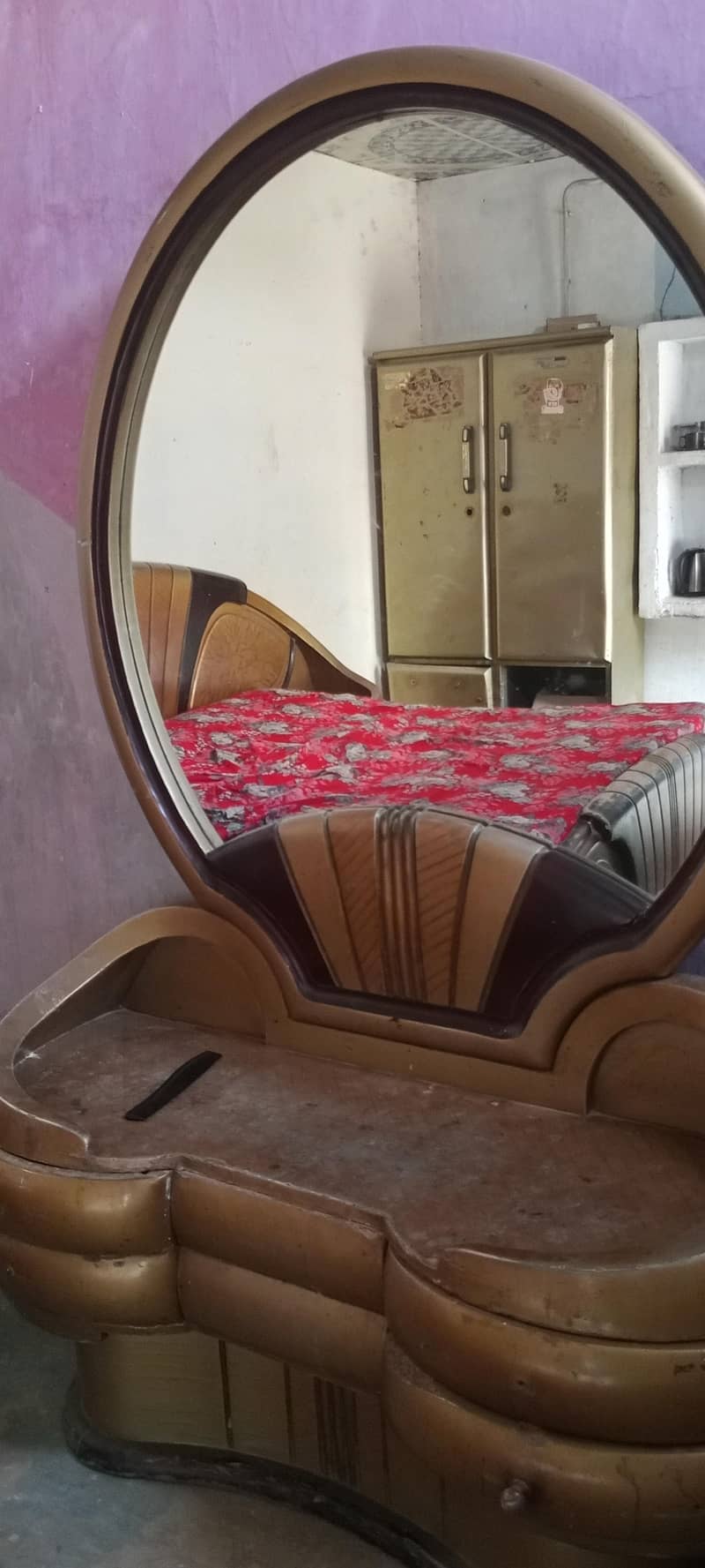 Bed And Dressing Table 2