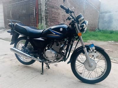 Suzuki GS 150 2023