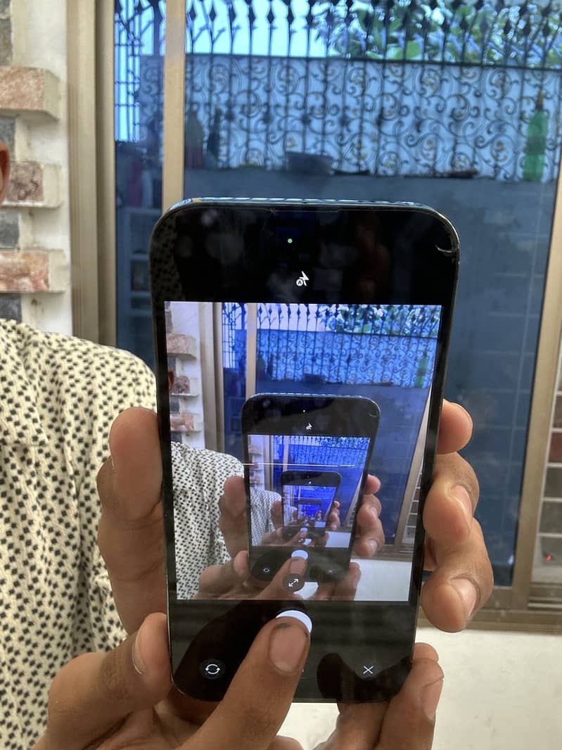 iPhone 14pro 1