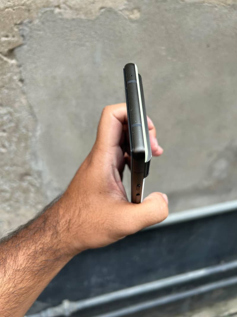 Google Pixel 6 4