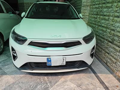 Kia stonic 2026 white colour