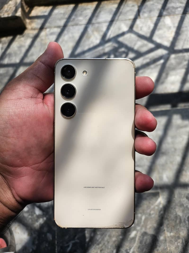 Samsung Mobile S23 5