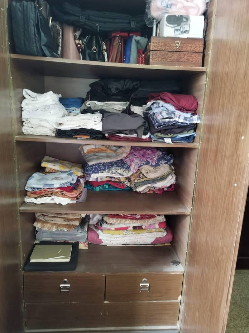 4 door wardrobe 5