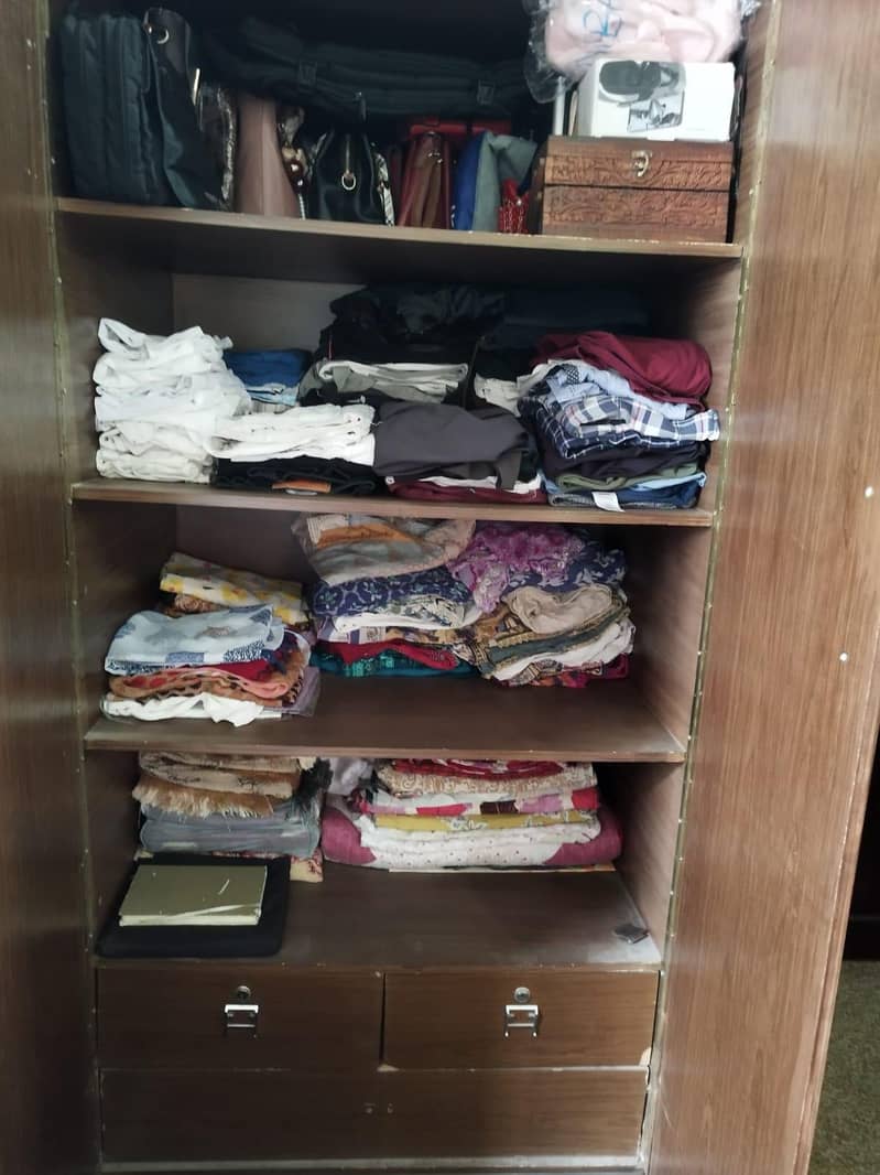 4 door wardrobe 6