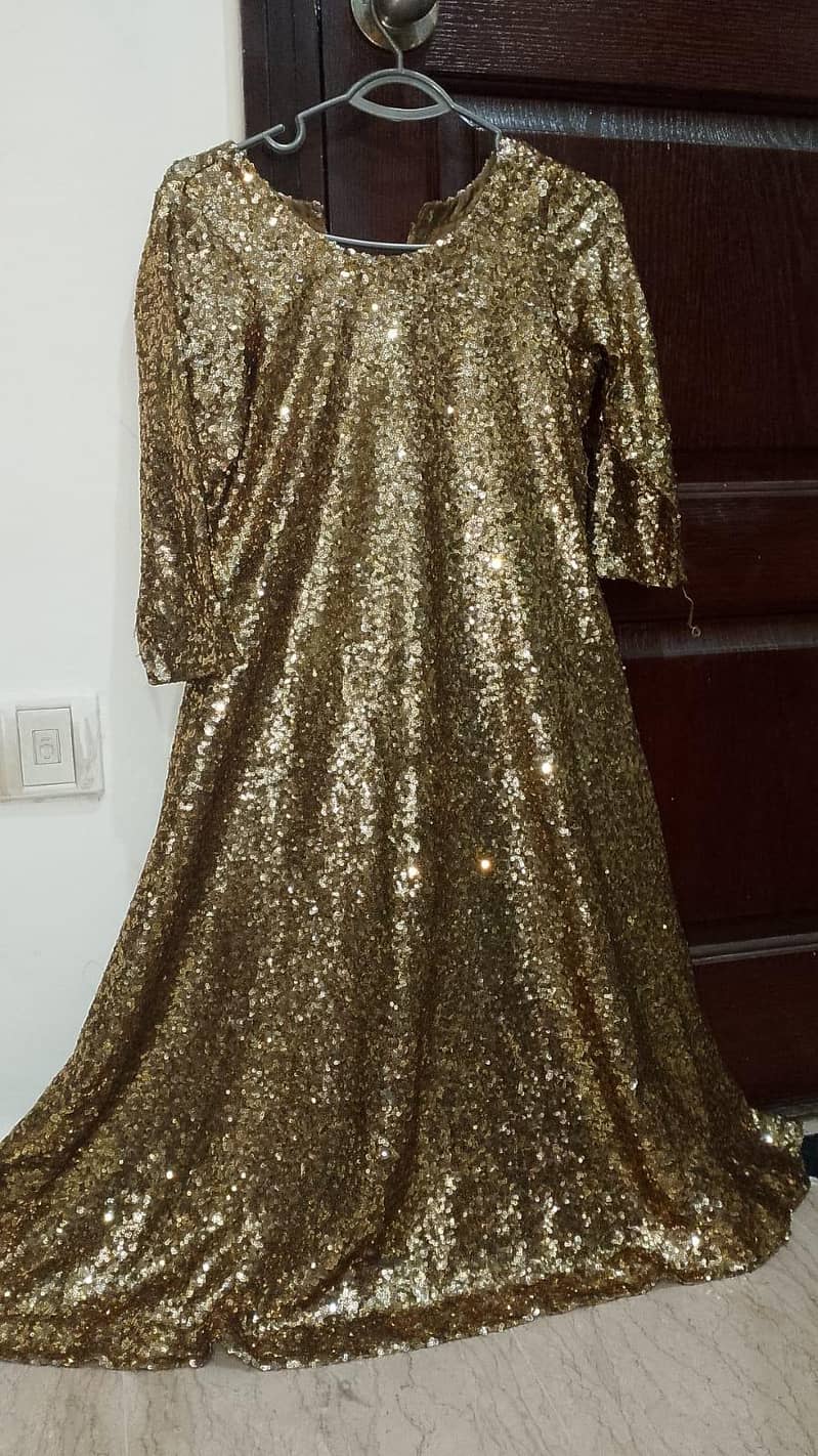 Golden glittery maxi 1