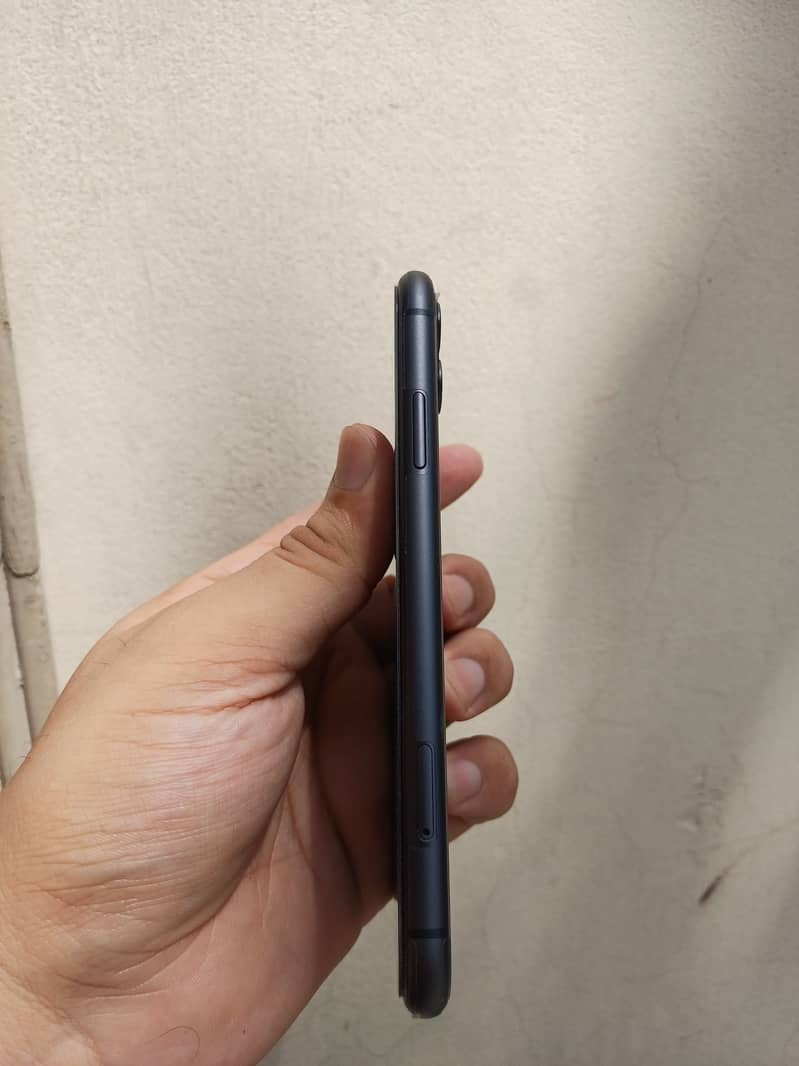 Apple iPhone 11 1