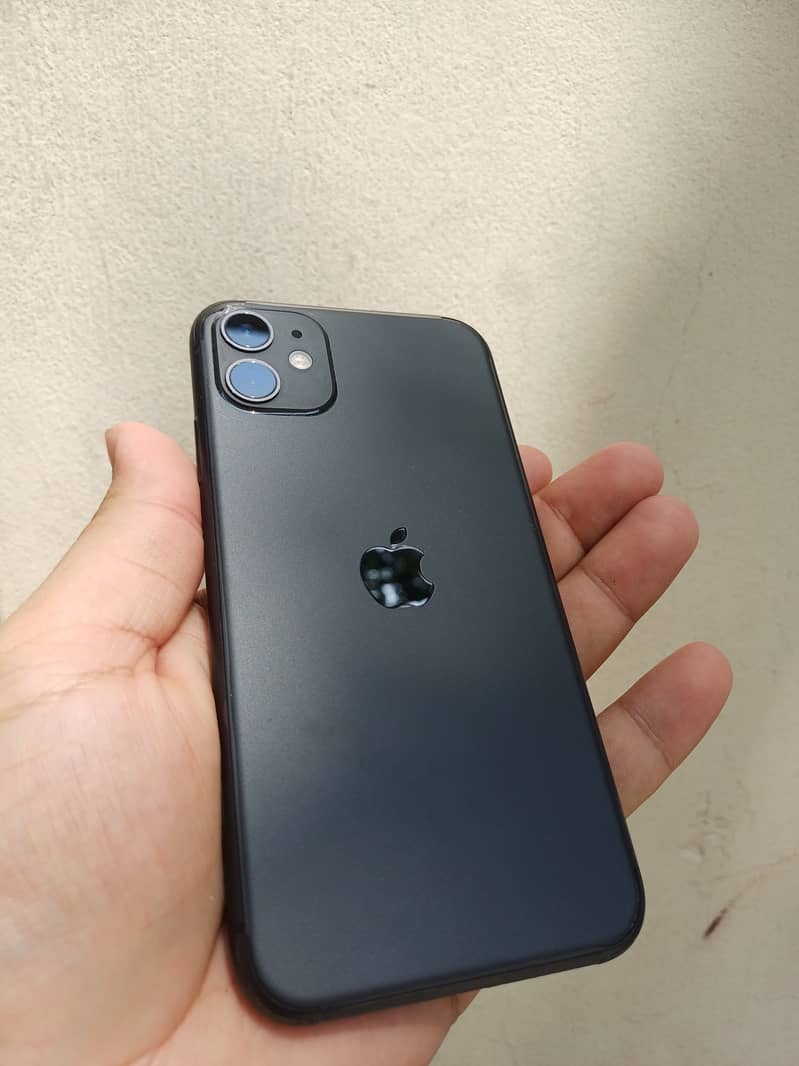 Apple iPhone 11 4