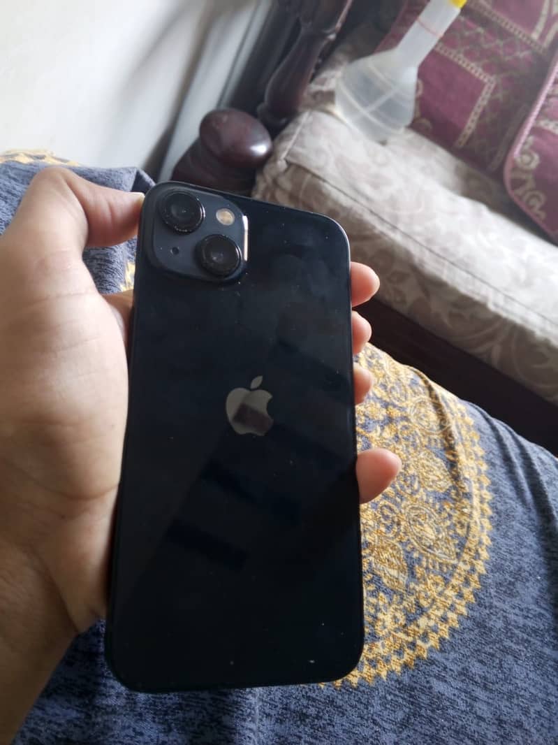 Apple iPhone 13 1