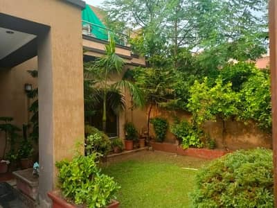 1 Kanal Double Story House For Sale Revnue Society Block Johar Town